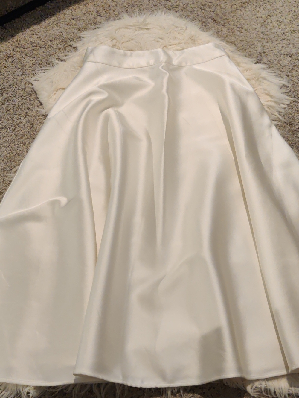 Aritzia Babaton Futurism Satin Skirt - Picture 6 of 10
